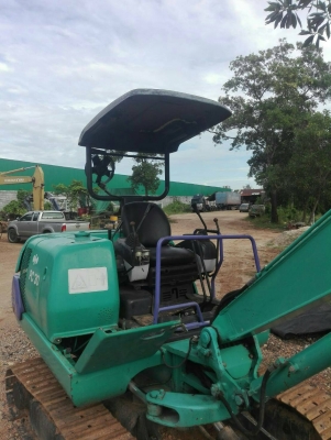 ขายรถแบคโฮ KOMATSU PC30-7 เอกสารอินวอย ราคา 380000