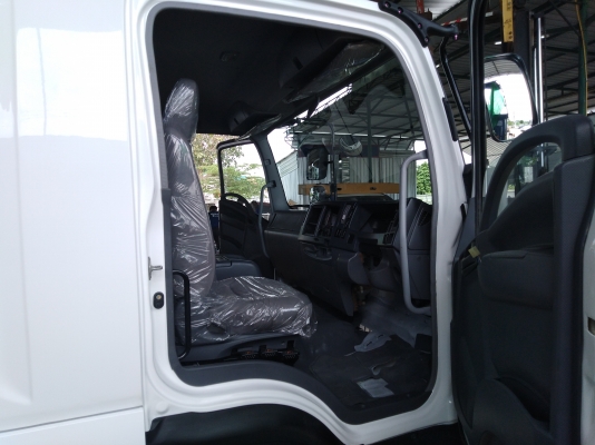 หัวรถยี่ห้อ ISUZU รุ่น 360