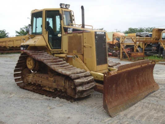 รถแทรกเตอร์ตีนตะขาบ CATERPILLAR D5N