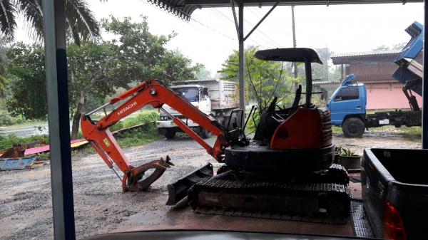 ขายรถแบคโฮ HITACHI EX40U หัวคีปพร้อมบุ้งกี๋ ราคา 320000