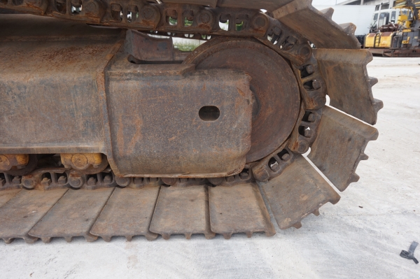 ขายรถแบคโฮ KOMATSU PC200-8 พร้อมทะเบียน (ผ่อนเดือนละ 33,000 บาท)