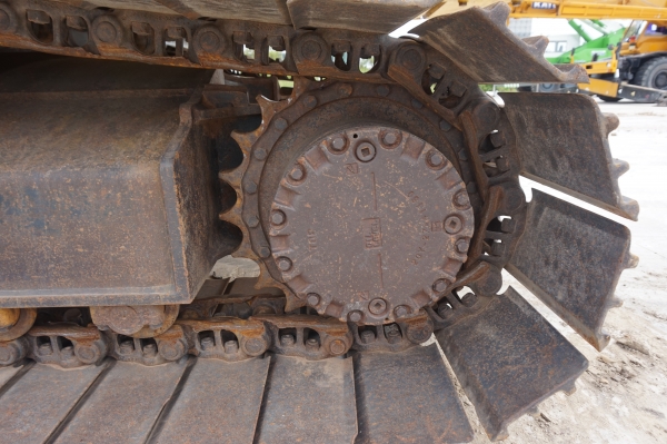 ขายรถแบคโฮ KOMATSU PC200-8 พร้อมทะเบียน (ผ่อนเดือนละ 33,000 บาท)