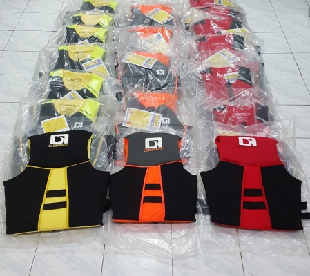 ขายเสื้อชูชีพมีหลายแบบหลายยี่ห้อหลายไซร์
