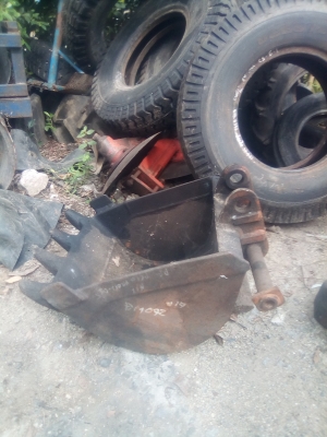 ขายปุ้งกี้แบคโคคุโบต้า 4000 บาท