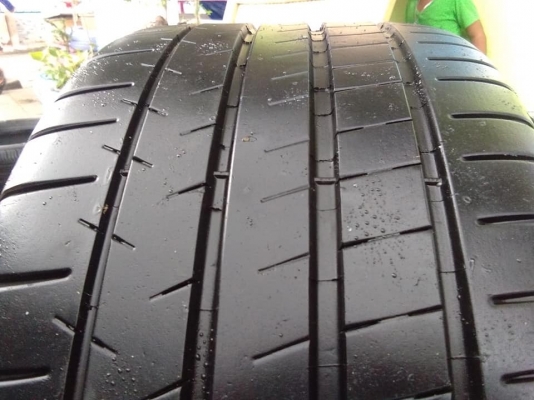 Michelin 285/35R20