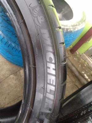 Michelin 285/35R20 Michelin 285/35R20