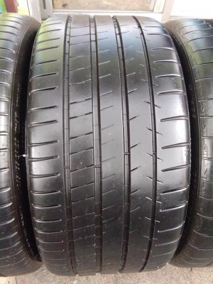 Michelin 285/35R20 Michelin 285/35R20