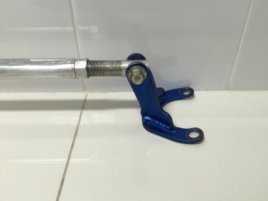 ขายค้ำโช๊คหลังรถยนต์ HONDA รุ่น CIVIC 3 DOOR ญี่ปุ่นแท้