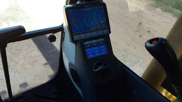 มี VDO ให้ชม. KOMATSU PC160-8 ไมล์ 10624 ชม.เอกสารชุดจดทะเบียน ราคา 1450000 มี VDO ให้ชม. KOMATSU PC160-8 ไมล์ 10624 ชม.เอกสารชุดจดทะเบียน ราคา 1450000