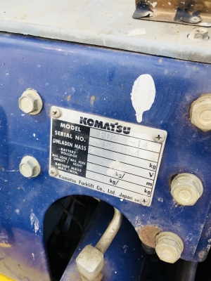 ขาย รถโฟคลิฟ KOMATSU FD25-14ขนาด2.5 เสาสูง3เมตร เครื่องดีเซล เกียรออโต้ ขาย รถโฟคลิฟ KOMATSU FD25-14ขนาด2.5 เสาสูง3เมตร เครื่องดีเซล เกียรออโต้