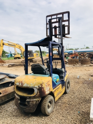 ขาย รถโฟคลิฟ KOMATSU FD25-14ขนาด2.5 เสาสูง3เมตร เครื่องดีเซล เกียรออโต้ ขาย รถโฟคลิฟ KOMATSU FD25-14ขนาด2.5 เสาสูง3เมตร เครื่องดีเซล เกียรออโต้