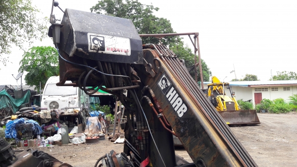 ขายเครนพับ HIAB+บุ้งกี้ นำเข้า 200000 บาท โทร084-5424150 line id : rapinzat