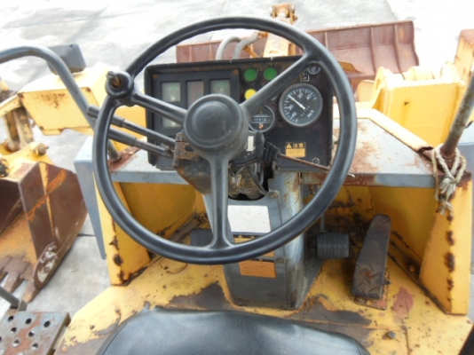 ขายรถตักล้อยาง KOMATSU WA100-1 (สภาพดี) ขายรถตักล้อยาง KOMATSU WA100-1 (สภาพดี)