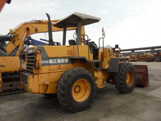 ขายรถตักล้อยาง KOMATSU WA100-1 (สภาพดี) ขายรถตักล้อยาง KOMATSU WA100-1 (สภาพดี)