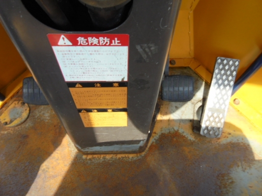 ขายรถตักล้อยาง KOMATSU WA100-1 (สภาพดี) ขายรถตักล้อยาง KOMATSU WA100-1 (สภาพดี)