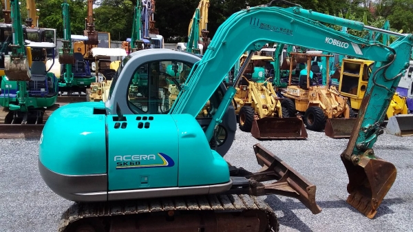 ต้องการขายรถขุดยี่ห้อ KOBELCO-SK60-3รถนอกนำเข้าจากญี่ปุ่น ต้องการขายรถขุดยี่ห้อ KOBELCO-SK60-3รถนอกนำเข้าจากญี่ปุ่น