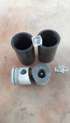 ขายด่วน ลูกสูบ พร้อมปลอก HINO EK100 2 ชุด เจ้าของขายเอง