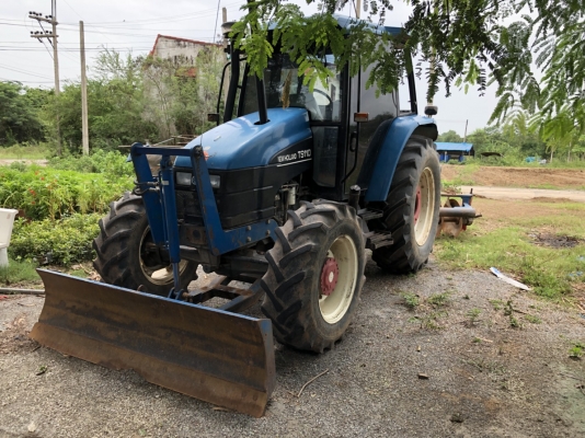 รถไถนิวฮอนแลนด์ TS 110  รถ2 เพลา ปี 54  สภาพดี