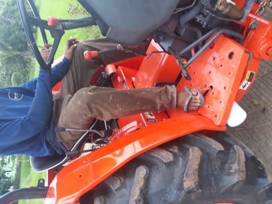 ขายครับL3408DIสภาพสวยๆยางดี4เส้นเครื่องเกียรดีไฮโลลิกแจ๋วๆๆๆมาพร้อม ดันหน้า+ผานพรวนช้าง