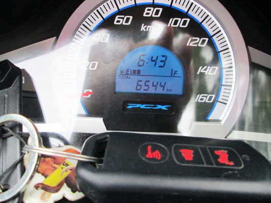 (รถบ้านฝากขาย) Honda PCX 150 ตัวเตาแก๊ส ไมล์ 6544 กม สีน้ำเงิน ดำ ราคา 67900 บาท