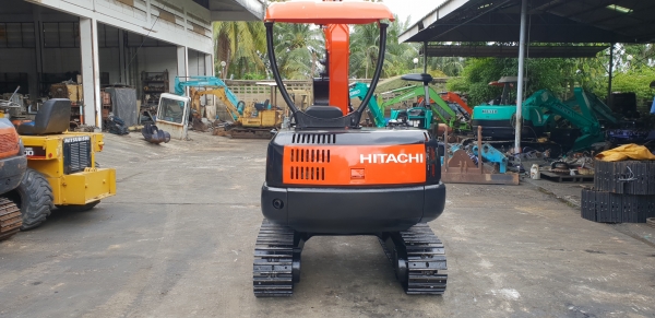 ขายรถขุด HITACHI รุ่น EX30 มือสองญี่ปุ่น แทรกเหล็ก สลัก บูทเอวแน่น 100\% ปั้มนิ้ว คอนโทรลสั้น ทำงานไว คันนี้ มีไลน์สำหรับ ใส้หัวกระแทกได้ สวยพร้อมใช้งาน มือถือ 0818753444