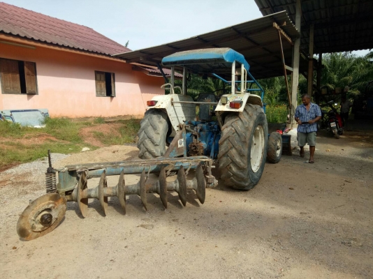 รถไถ FORD 6600 เพลาเดียว   สภาพดี