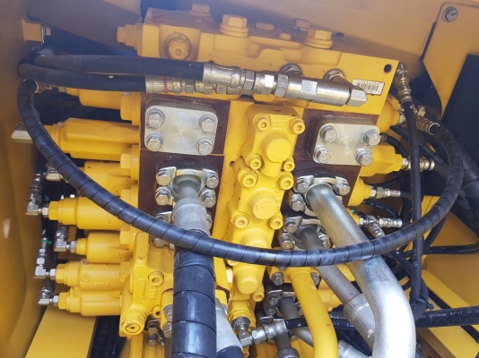 ขายด่วน!! Komatsu PC200-8MO สภาพนางฟ้าค่ะ