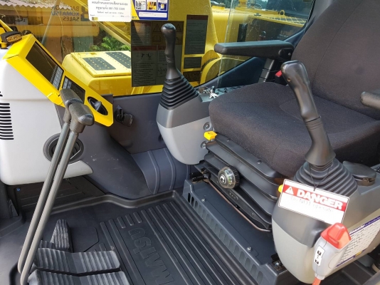 ขายด่วน!! Komatsu PC200-8MO สภาพนางฟ้าค่ะ