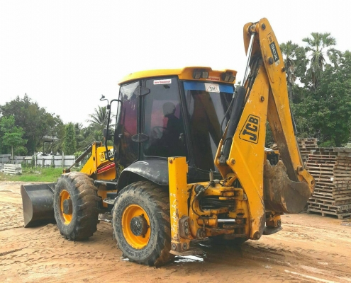 ขายรถตักล้อยาง JCB ราคา 630000