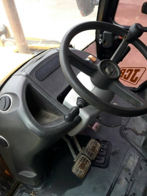 ขายรถตักล้อยาง JCB ราคา 630000