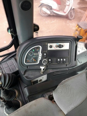 ขายรถตักล้อยาง JCB ราคา 630000