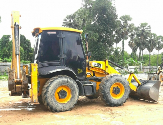 ขายรถตักล้อยาง JCB ราคา 630000