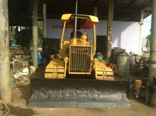 ขายรถแทรคเตอร์ KOMATSU D20P-5 ราคา 170000