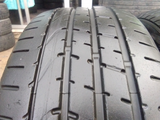 ยางสวย Pirelli 225/45R17 ปี 15 ยางสวย Pirelli 225/45R17 ปี 15