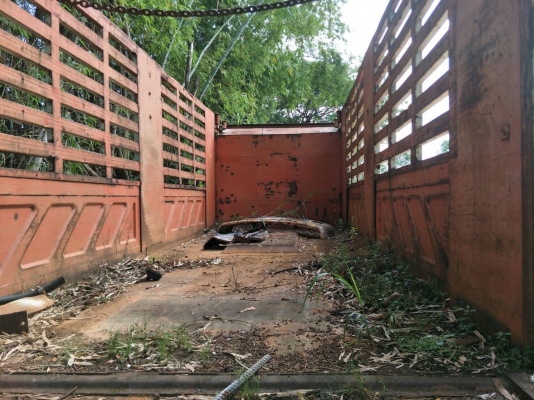 กระบะสิบล้อสามมิตรแท้ โทร 0890501234