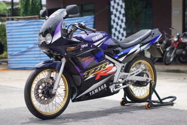ร้าน วุฒิ นนบุรี ขาย YAMAHA TZR150 รถสวยๆเก็บงานมาแล้วทะเบียนโอน