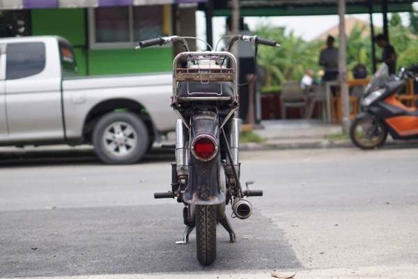 ร้าน วุฒิ นนบุรี ขาย MZ150 ETS ถังเหลี่ยม รถสวยเดิมๆเครื่องดีพร้อมใช้งานได้เลย ร้าน วุฒิ นนบุรี ขาย MZ150 ETS ถังเหลี่ยม รถสวยเดิมๆเครื่องดีพร้อมใช้งานได้เลย