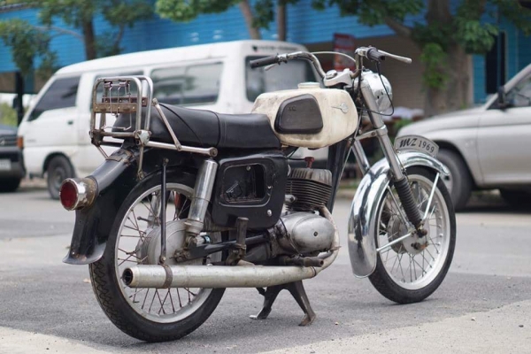 ร้าน วุฒิ นนบุรี ขาย MZ150 ETS ถังเหลี่ยม รถสวยเดิมๆเครื่องดีพร้อมใช้งานได้เลย ร้าน วุฒิ นนบุรี ขาย MZ150 ETS ถังเหลี่ยม รถสวยเดิมๆเครื่องดีพร้อมใช้งานได้เลย