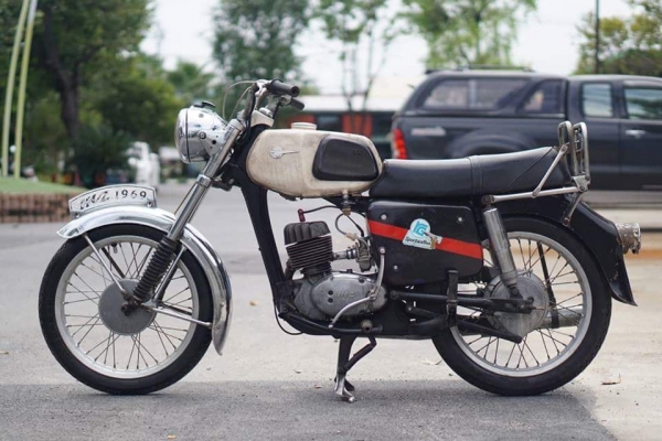 ร้าน วุฒิ นนบุรี ขาย MZ150 ETS ถังเหลี่ยม รถสวยเดิมๆเครื่องดีพร้อมใช้งานได้เลย