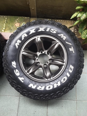 ฝากขายล้อ+ยาง อะไหล่ ขอบ 16 และ 17 สวยๆ อย่างละ 1วง