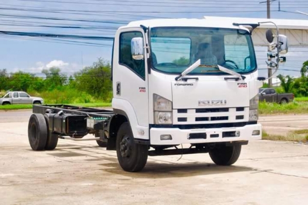 หัวรถยี่ห้อ ISUZU รุ่น  frr210