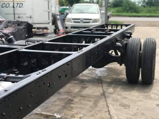 หัวรถยี่ห้อ ISUZU รุ่น  frr210