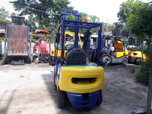 +++ ขายโฟล์คลิฟท์  KOMATSU FG15-16  ขนาด 1.5  ตัน  เครื่องยนต์เบนซิน  เสา 4 เมตร  เกียร์ธรรมดา  ยางตันครับ