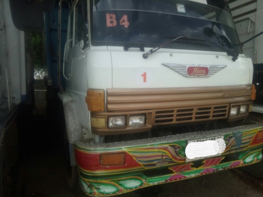 รถบรรทุกสิบล้อ HINO FM227