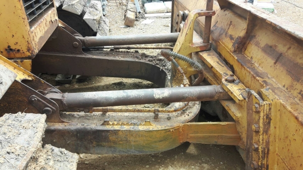 ขายแทรคเตอร์CAT. D4H เอกสารเล่มทะเบียนราคา 850,000 ขายแทรคเตอร์CAT. D4H เอกสารเล่มทะเบียนราคา 850,000