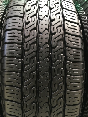 ยางสภาพป้ายแดง 245-65-17 Toyo ปลายปี 17 สวย ดอกเต็ม มีตุ่มลาง ยางสภาพป้ายแดง 245-65-17 Toyo ปลายปี 17 สวย ดอกเต็ม มีตุ่มลาง