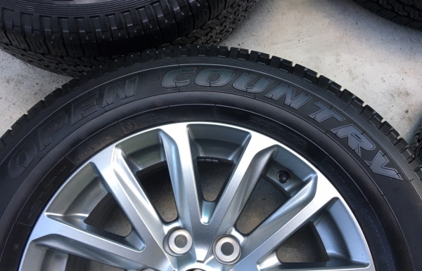 ล้อแม็ก Mitsu New Triton Plus 6รู139 ขอบ17 พร้อมยาง 245-65-17 TOYO ปลายปี 17 สภาพป้ายแดง