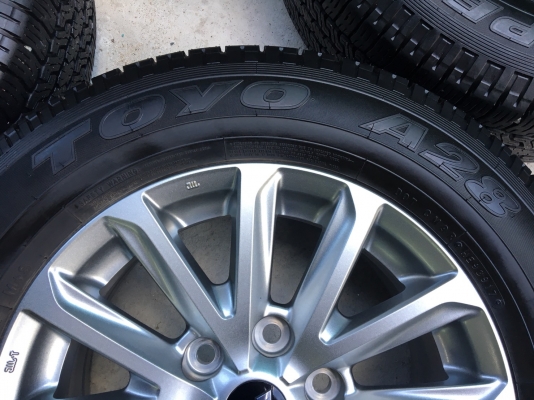 ล้อแม็ก Mitsu New Triton Plus 6รู139 ขอบ17 พร้อมยาง 245-65-17 TOYO ปลายปี 17 สภาพป้ายแดง