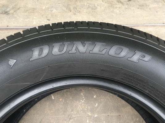 ยางป้ายแดง Dunlop 215-65-16 ปี 18 หนานิ่ม เต็มๆทุกเส้น ยางป้ายแดง Dunlop 215-65-16 ปี 18 หนานิ่ม เต็มๆทุกเส้น