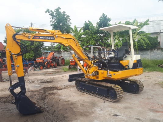 ขายรถขุดPC30-6พร้อมใช้งาน มีรายแย๊ก